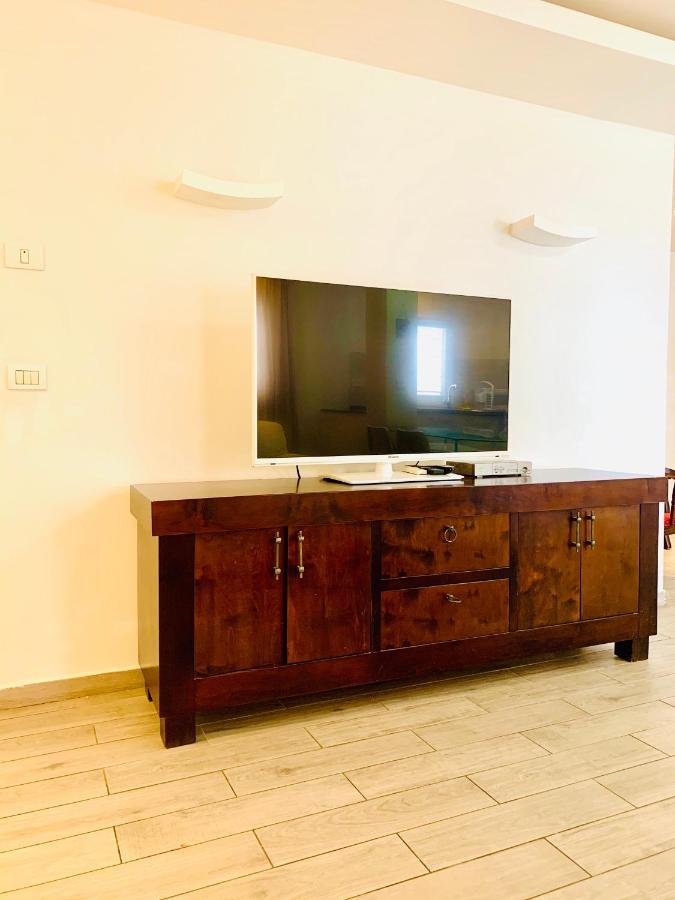 Royal Lea Apartmens ネタニア エクステリア 写真
