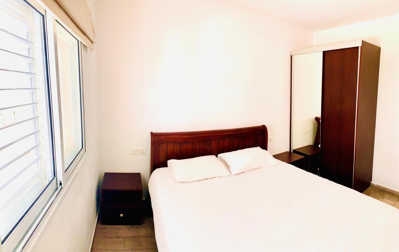 Royal Lea Apartmens ネタニア エクステリア 写真