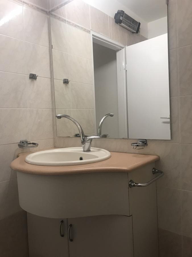 Royal Lea Apartmens ネタニア エクステリア 写真