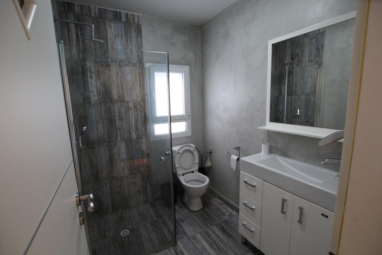 Royal Lea Apartmens ネタニア エクステリア 写真